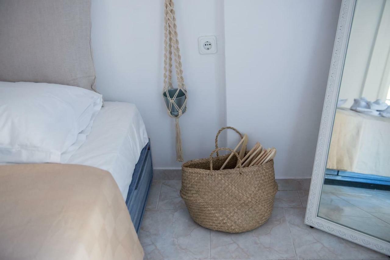 Aquarella-Stylish Veranda Apartment In Centre Of Poros Town Exterior foto